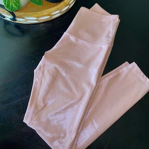 beyond yoga pearlized leggings